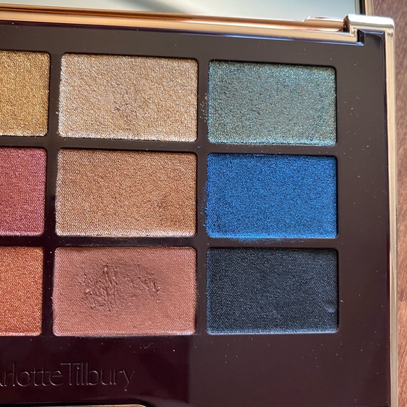 Charlotte Tilbury The Icon eyeshadow palette DISCONTINUED - Picture 9 of 12